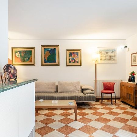 Via Etnea Cozy Apartment With Balcony CTA Exterior photo
