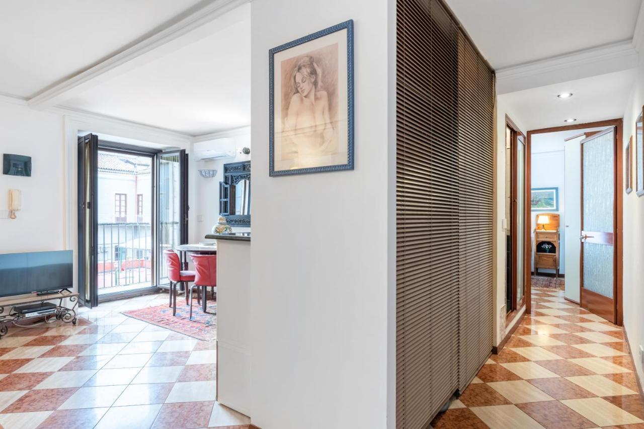 Via Etnea Cozy Apartment With Balcony CTA Exterior photo